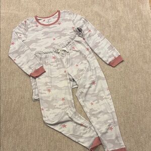 Women’s Camo Pajama Set with Stars
